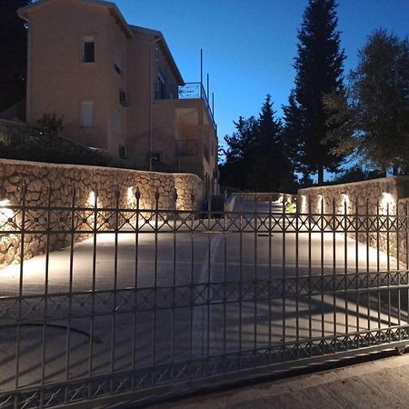 Gerakofolia-Villa Nikiana Exterior photo